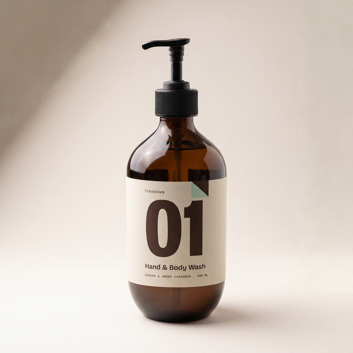 TURNDOWN No. 01 Hand & Body Wash, 490 ml amber pump bottle, front